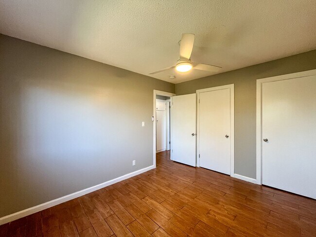 Building Photo - 11303 S Lemoli Ave