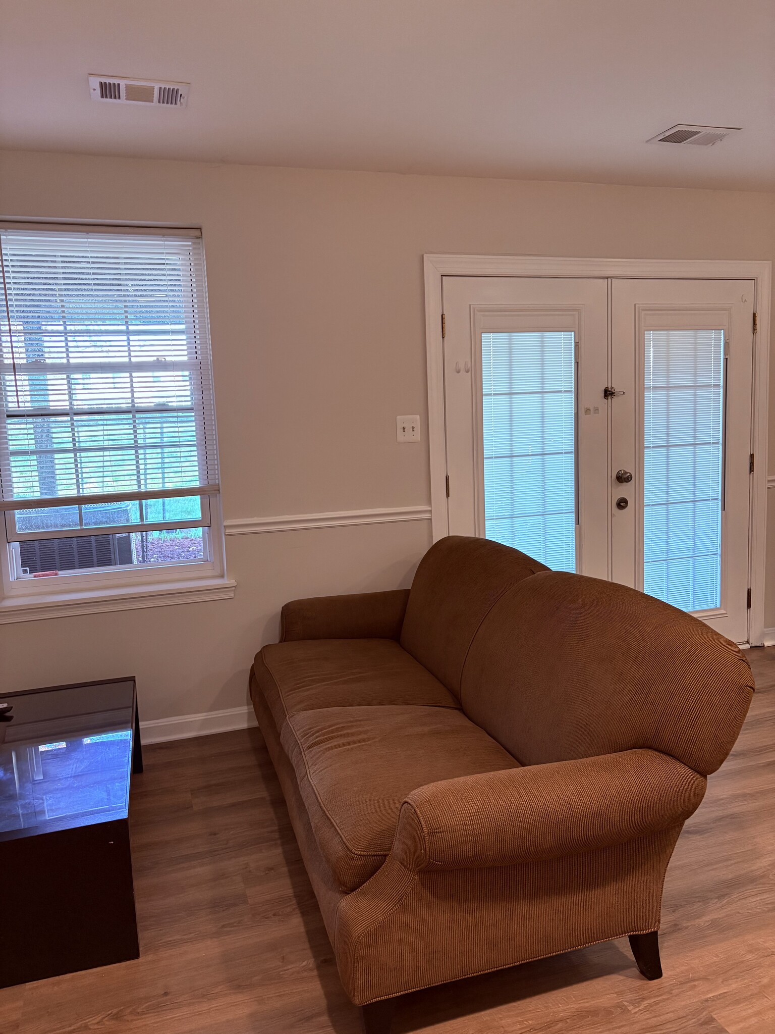 Building Photo - 21082 Gladstone Dr