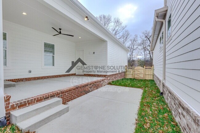 Building Photo - 1001 Championship Blvd