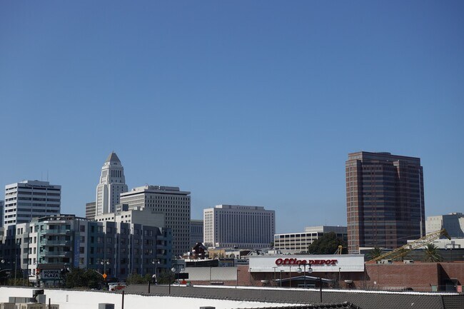 Building Photo - 222 S Central Ave