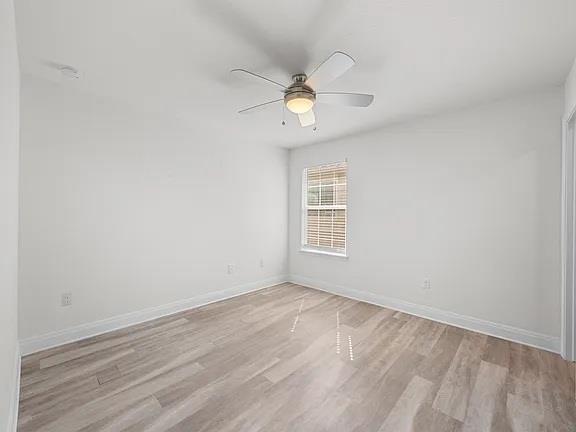 Building Photo - 528 Ayinger Ln