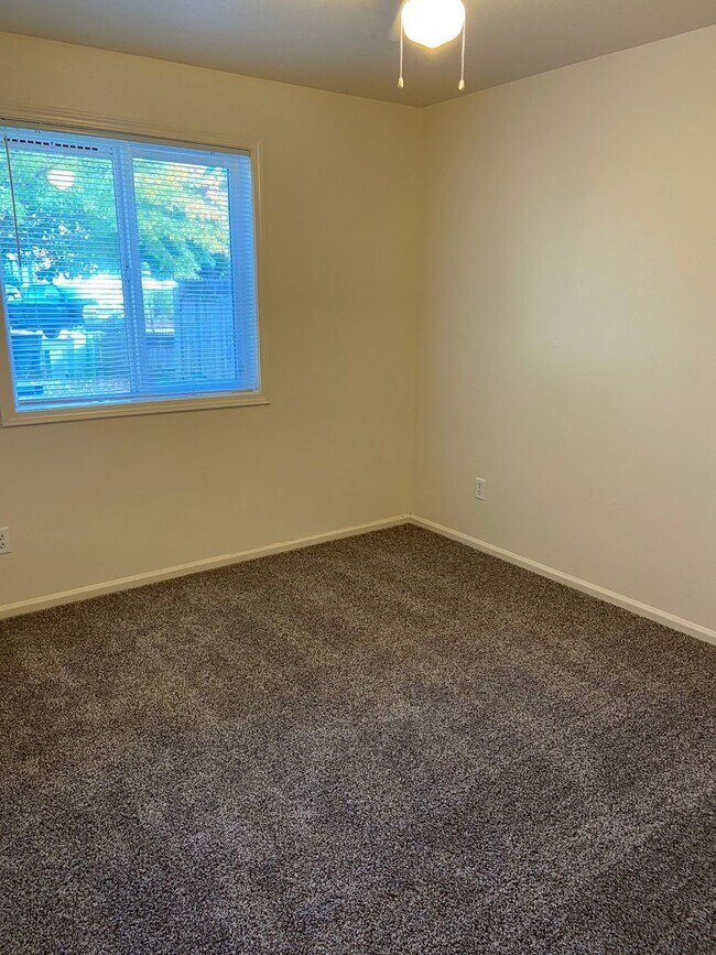 Building Photo - brab02