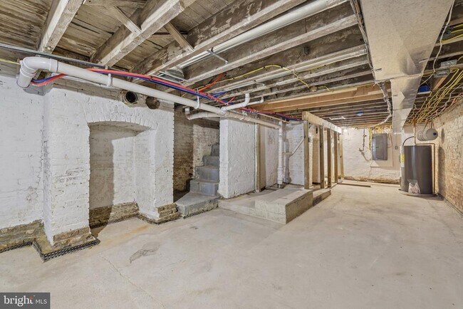 Building Photo - 1628 E Biddle St