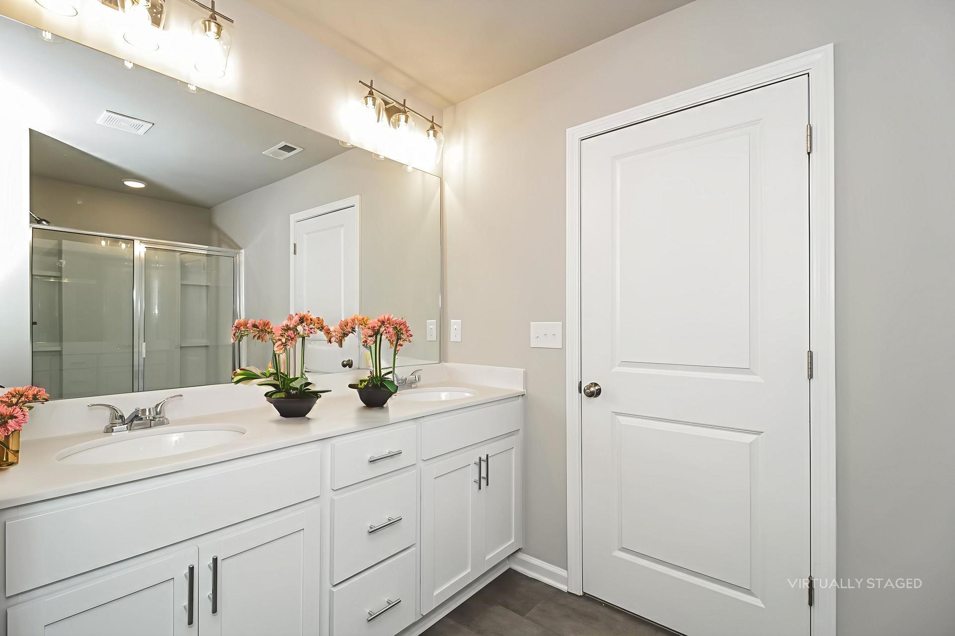 Building Photo - 588 Elliston Pl