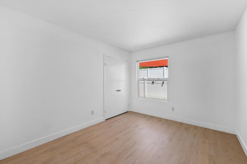 Building Photo - 9908 Knollview Dr
