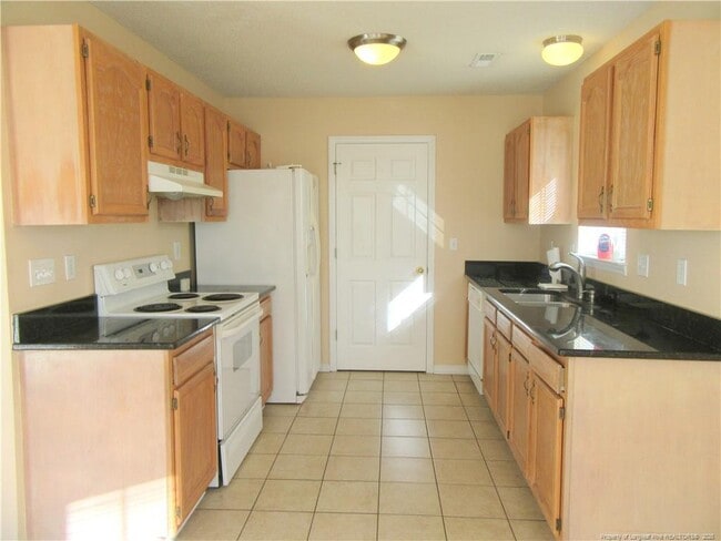 Building Photo - 300 Glen Allen St