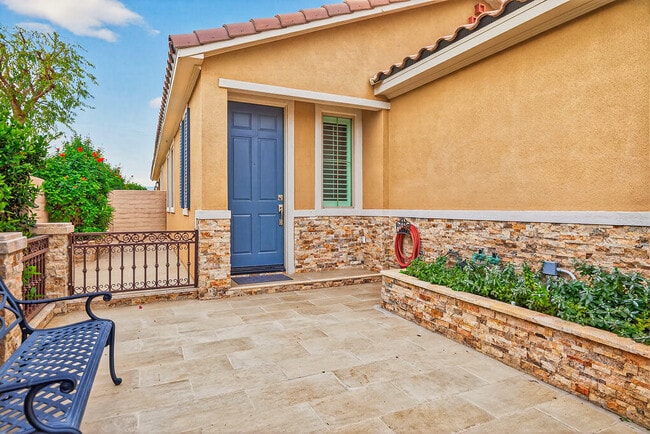 Building Photo - 81543 Avenida Celaya