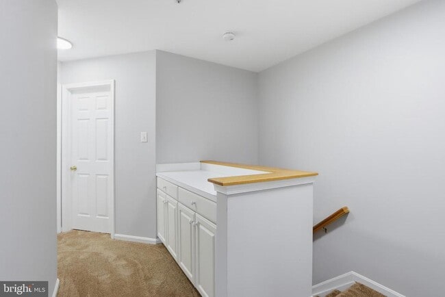 Building Photo - 6174 Silver Arrows Way