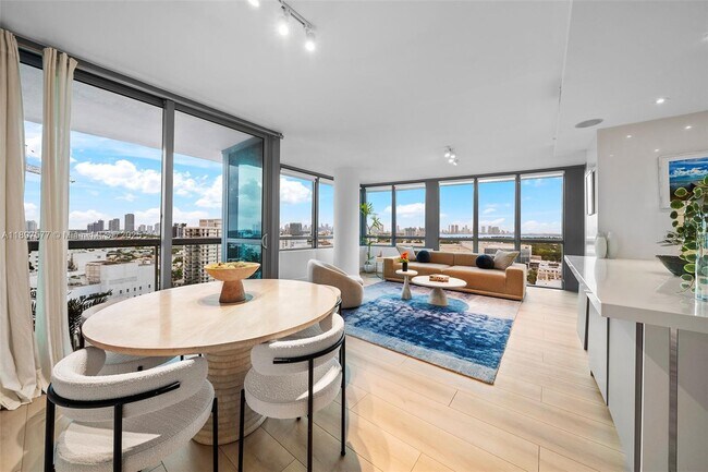 Building Photo - 101 20th St