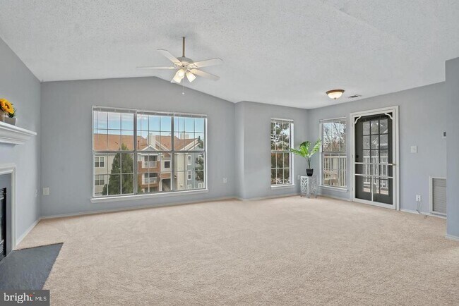 Building Photo - 20951 Timber Ridge Terrace