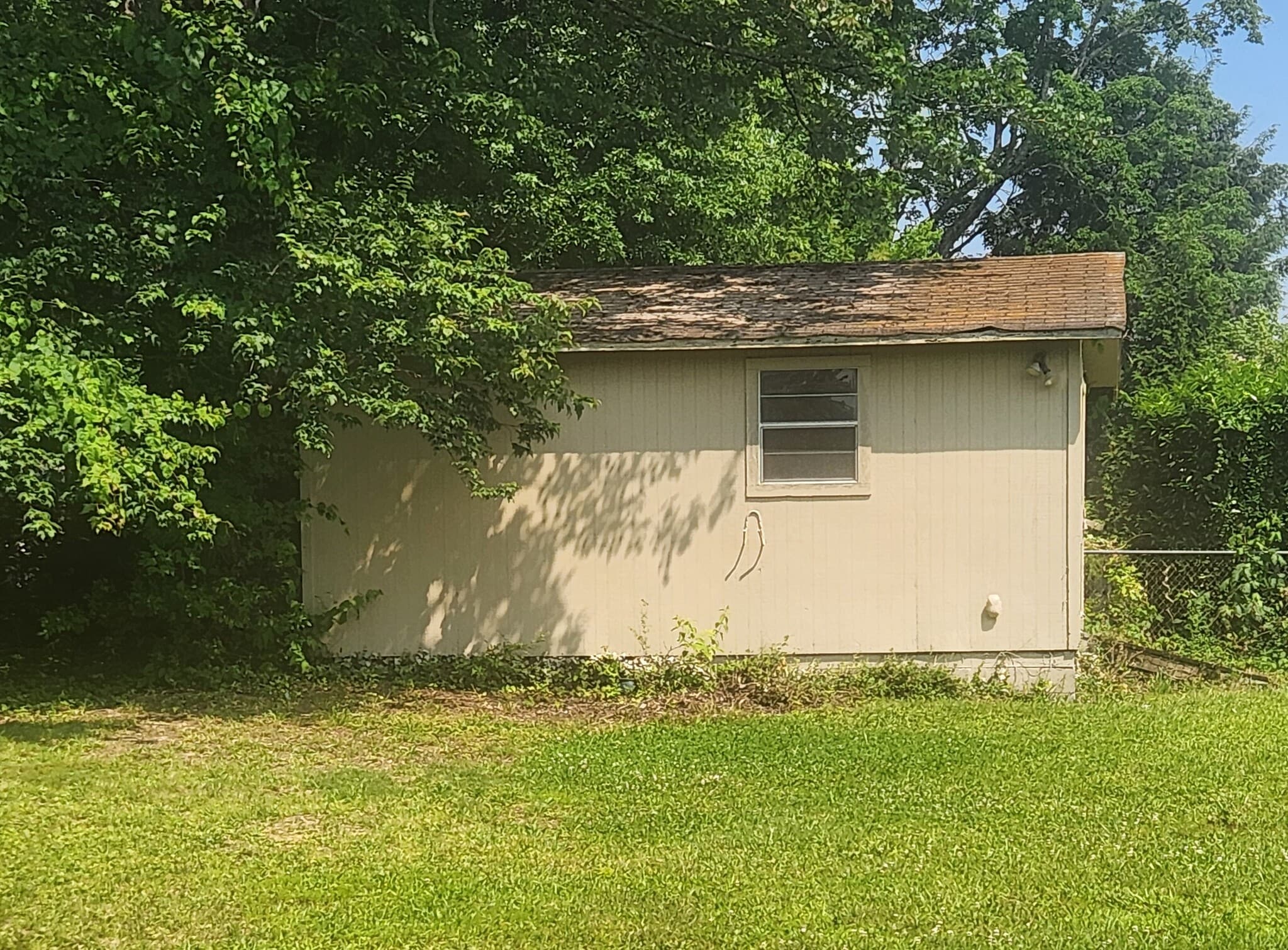 Storage Building 15x20 - 1605 Woodrow Dr