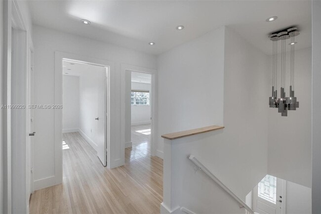 Building Photo - 11401 SW 72nd Pl