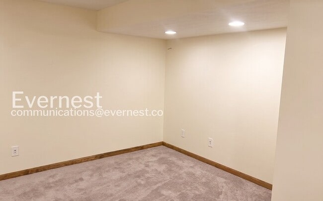 Building Photo - 4369 Houser Dr