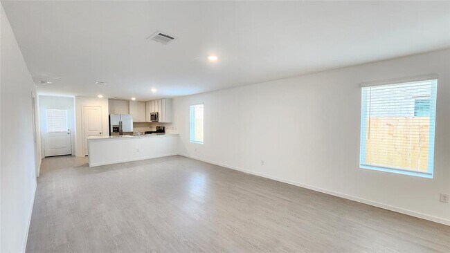 Building Photo - 3044 Dawn Sound Dr