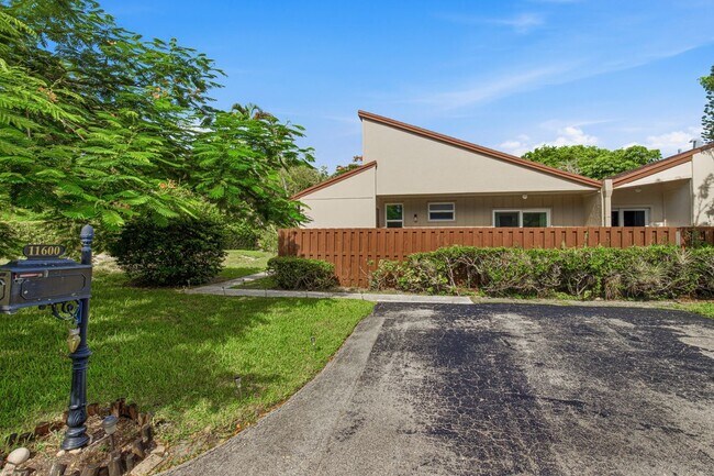 Building Photo - 11600 Timbers Way