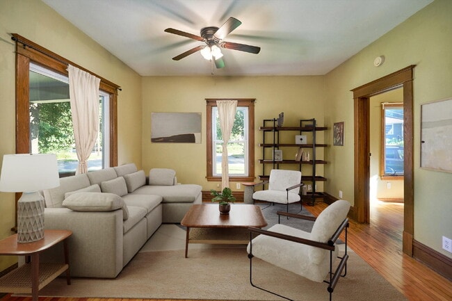 Building Photo - Charming 3-Bedroom Home in Minneapolis