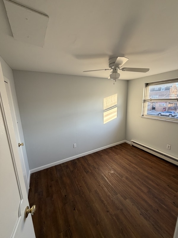 Building Photo - 2649 S Darien St