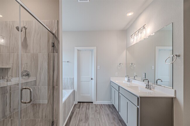 Building Photo - 21606 Wave Holw Dr