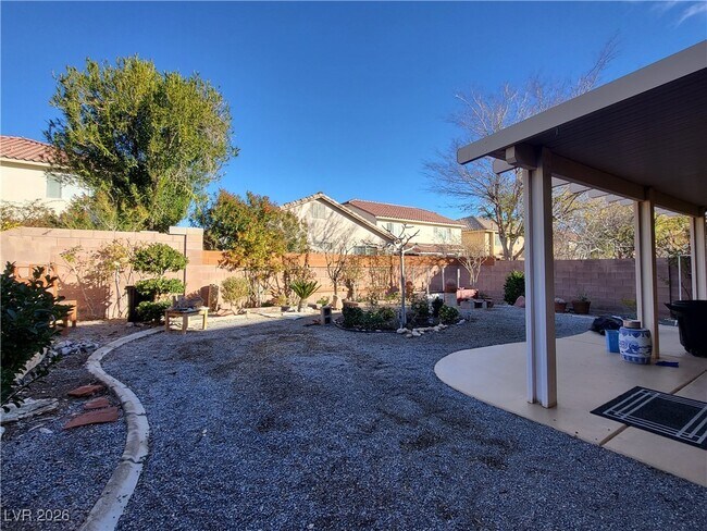 Building Photo - 9530 W Mesa Vista Ave