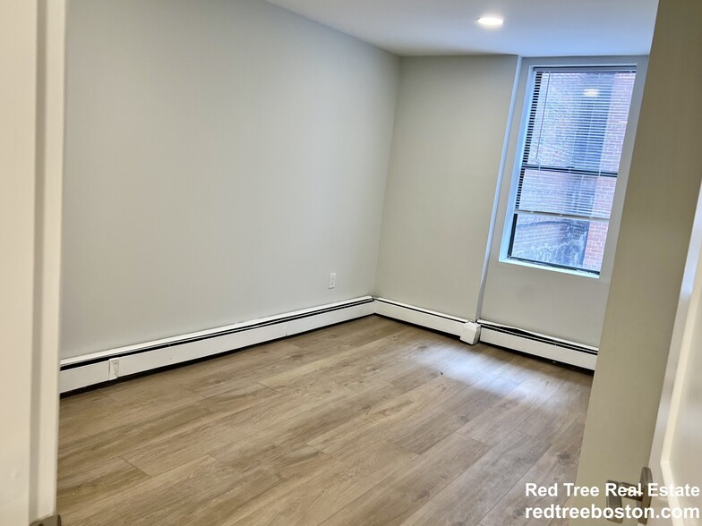 #2 - 40 Joy St