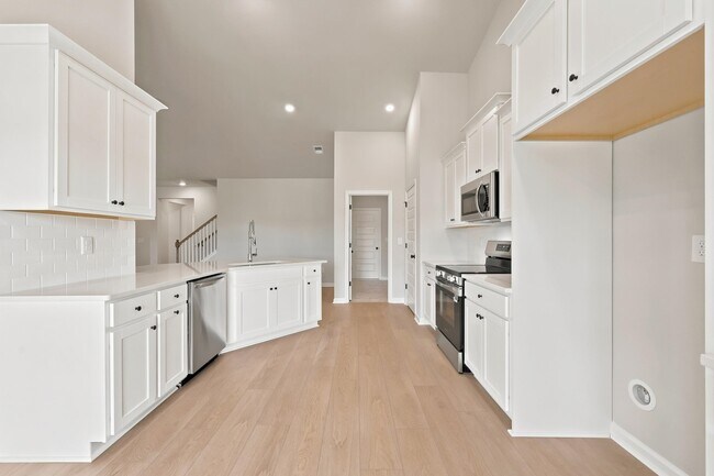 Building Photo - 334 Kindred Spirits Dr