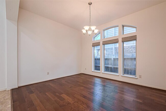 Building Photo - 6010 Le Moyne Pass Ln