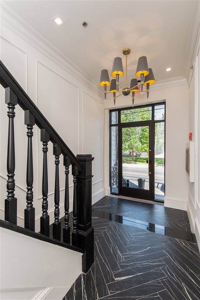 Building Photo - 487 Palisade Ave