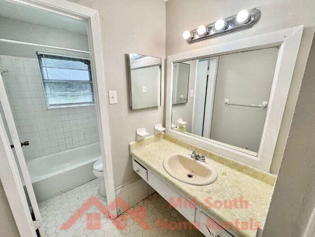 Building Photo - 3353 Elk Point Dr