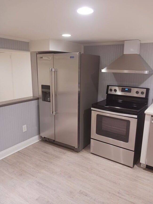 Building Photo - Come Lease at Virginia Highland/Morningside! Don’t miss this amazing offer!