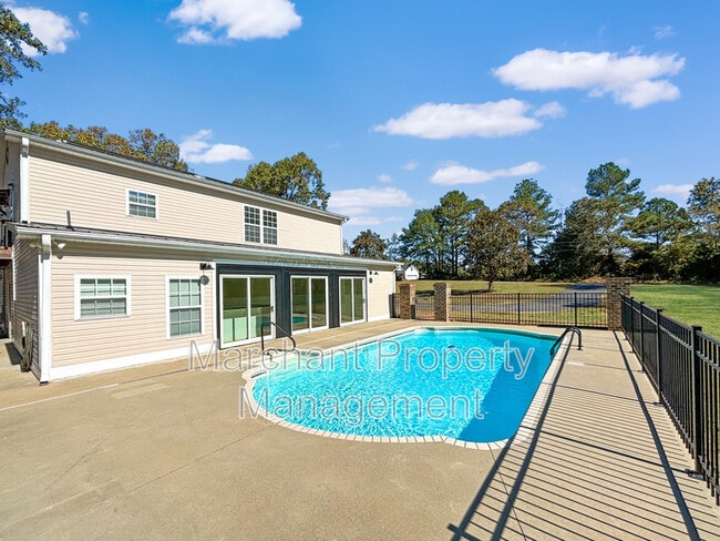 Building Photo - 317 Hunter Rd