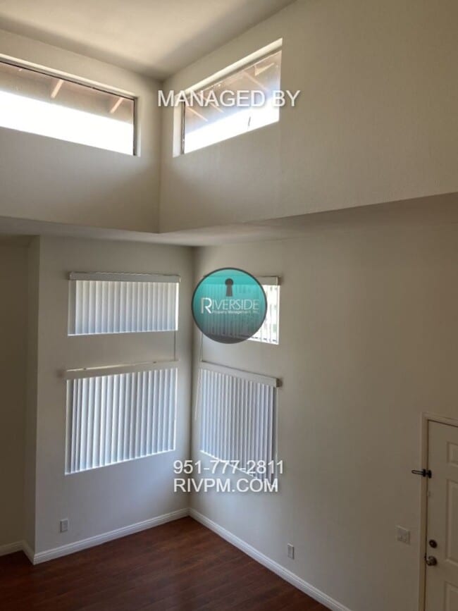 Building Photo - 2 Bed 2 Bath Condo In Gated Community  — $250 Move-In Discount!