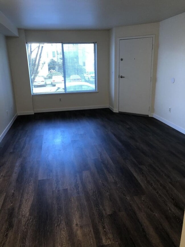 Interior Photo - Magnolia Court