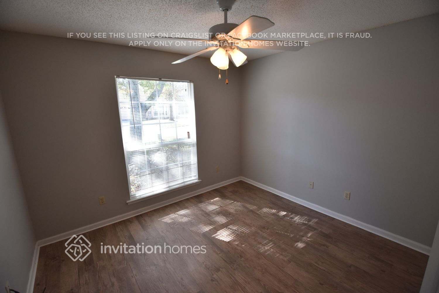Building Photo - 11179 Barbizon Cir E