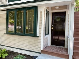 Building Photo - 2123 Cameron Ave