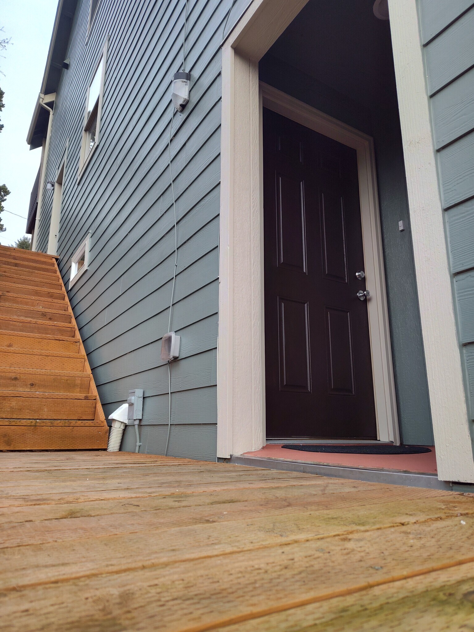 Entrance - 3039 SE Dune Ave