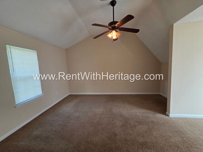 Building Photo - 6535 Manor Creek Dr