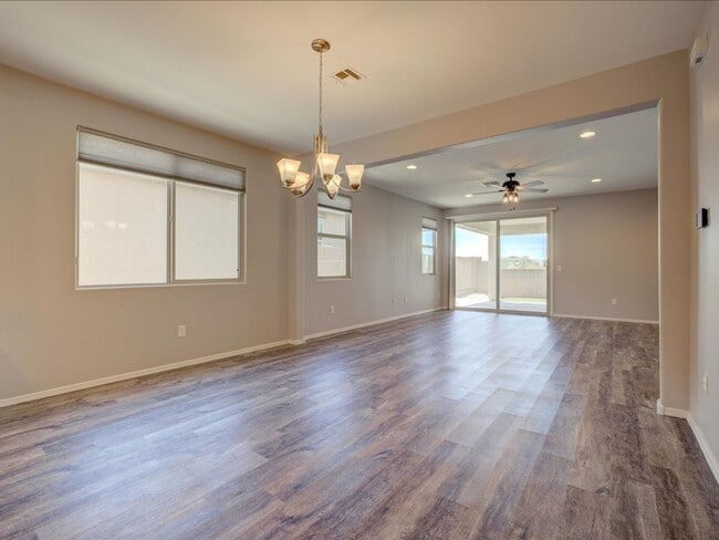 Building Photo - 14266 E Hub Dr