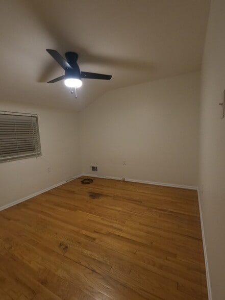 Guest room - 1714 Fair Acres Ave