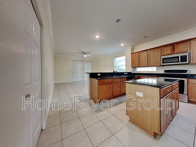 Building Photo - 1661 Birdie Dr