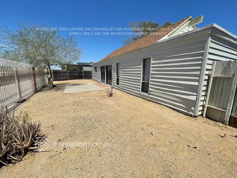 Building Photo - 3531 W Vogel Ave