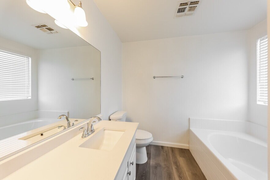 Building Photo - 14317 N 129th Dr