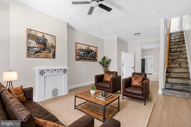 Building Photo - 4288 Viola St