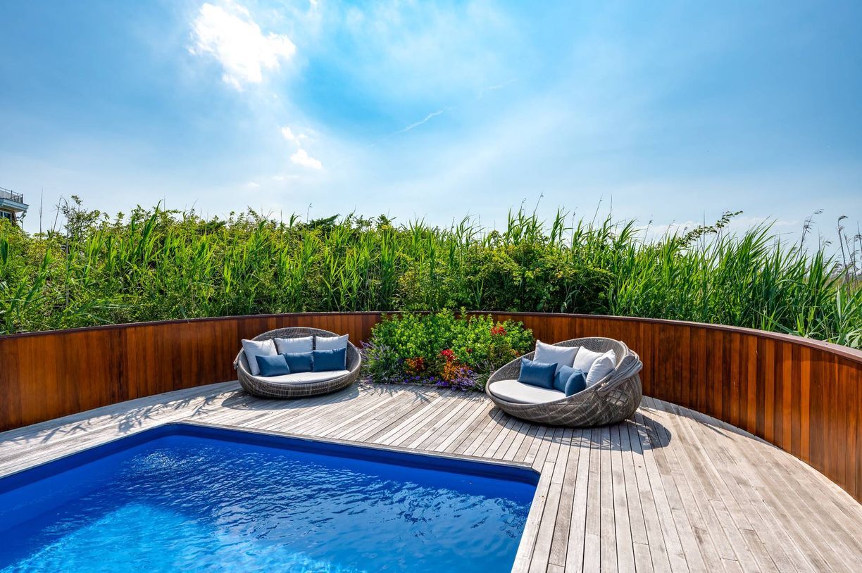 Building Photo - 360 Dune Rd