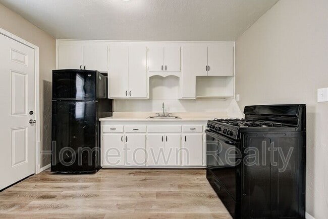 Building Photo - 1409 SE 41st St