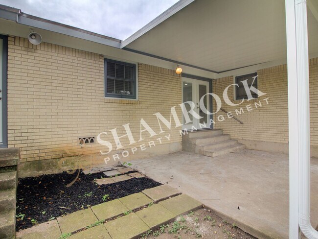 Building Photo - 3 bedroom home in Waco!