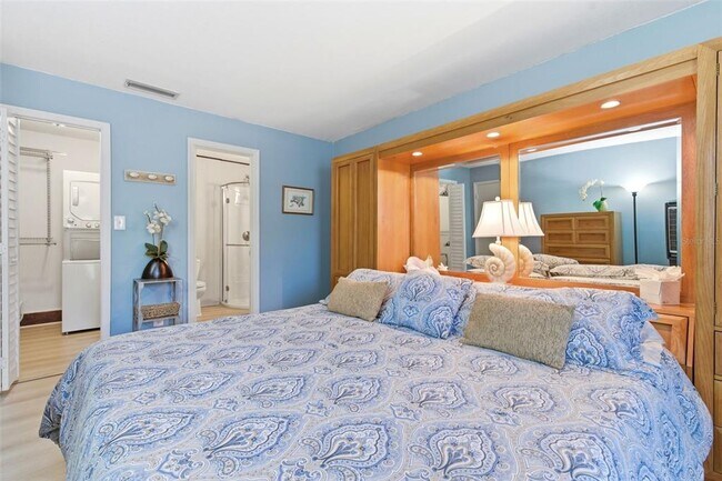 Building Photo - 4805 Cobia Dr SE