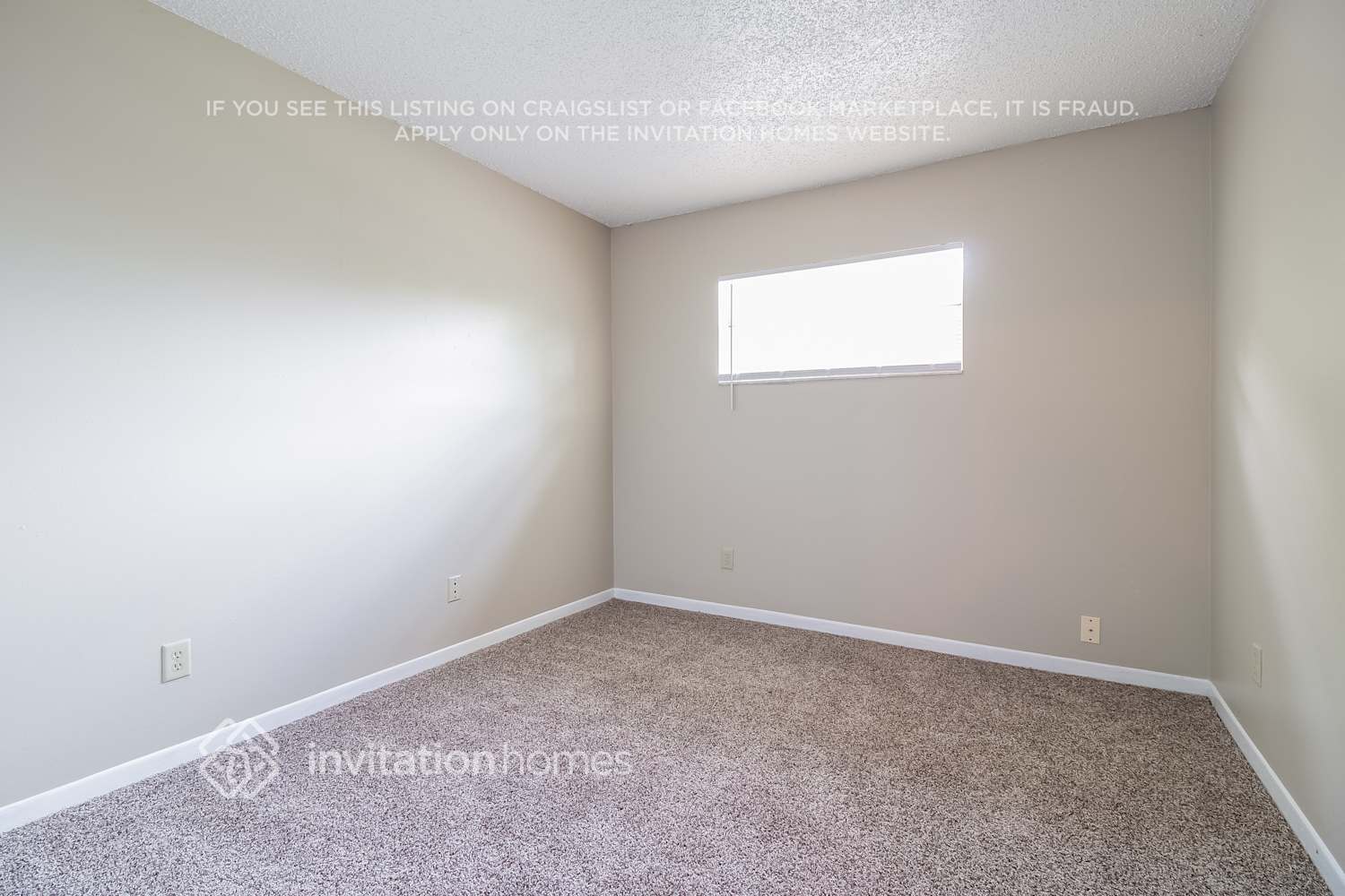 Building Photo - 409 S Hawthorn Cir