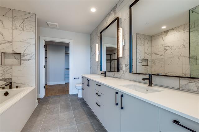 Building Photo - 8119 Douglas Ave