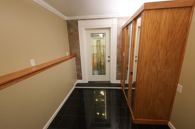 Building Photo - 235 Savin Hill Ave