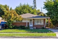 Building Photo - 8961 Laurence Ave